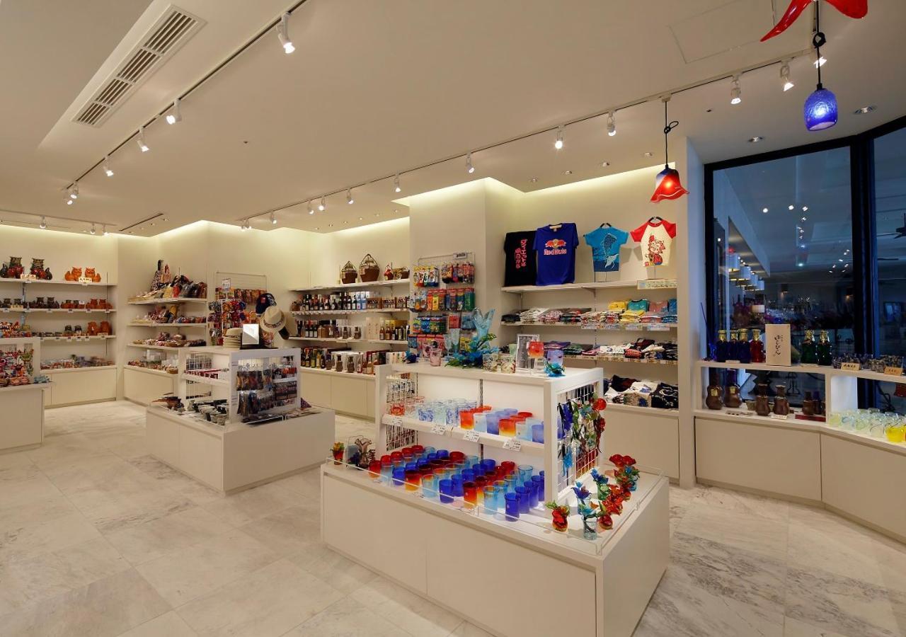 Hotel Monterey Okinawa Spa & Resort Онна Екстер'єр фото The Museum Store