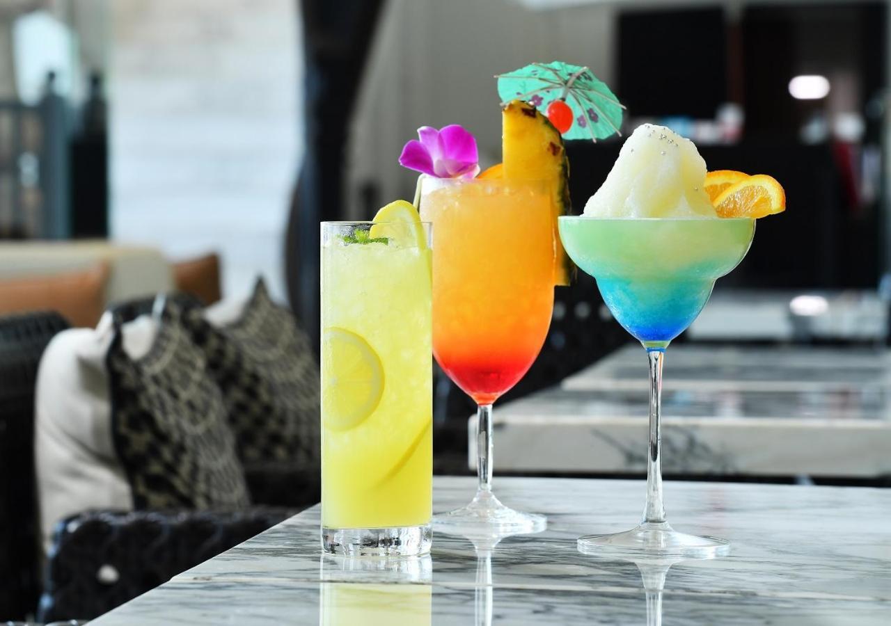 Hotel Monterey Okinawa Spa & Resort Онна Екстер'єр фото A selection of non-alcoholic cocktails