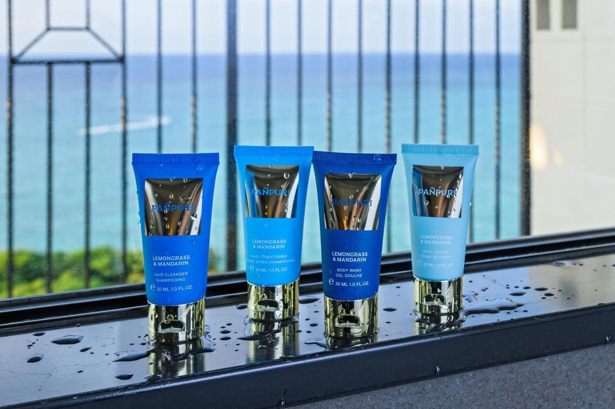 Hotel Monterey Okinawa Spa & Resort Онна Екстер'єр фото The Sea Collection